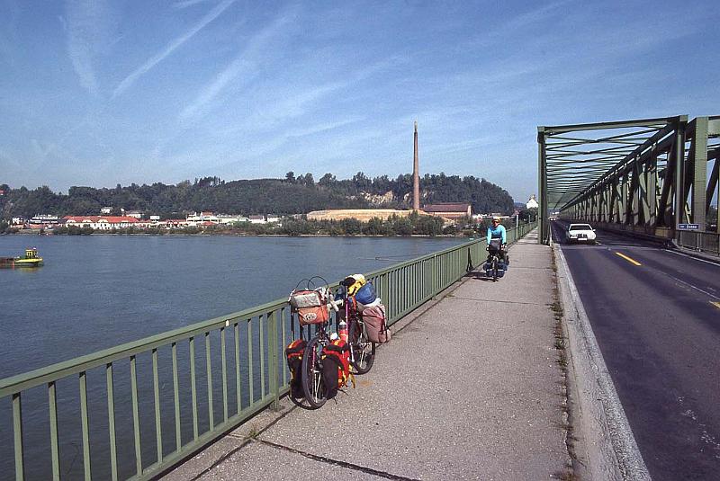 WT 4300 388-28 Austria Crossing the Danube.jpg